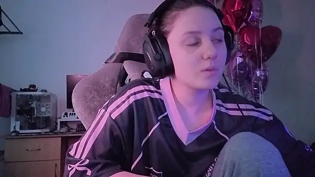 Holy Kveta online show from February 2026 02:55:02 AM