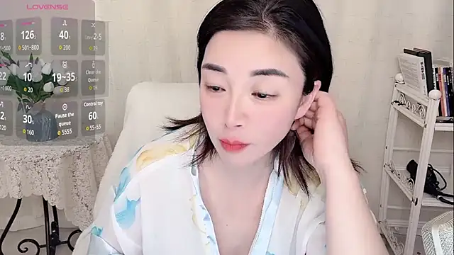 Snapshot of Sunse11 chatting on February 2026 04:01:01 PM Sunse11 online show from February 2026 04:01:01 PM