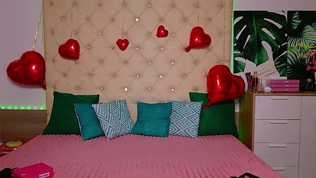 AwaMax online show from February 2026 05:58:01 AM