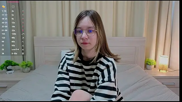 Snapshot of alorenna chatting on March 2026 05:57:01 AM alorenna online show from March 2026 05:57:01 AM