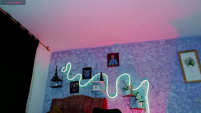 Snapshot of Everlin__Hot_ chatting on March 2026 10:54:01 AM Everlin Hot online show from March 2026 10:54:01 AM