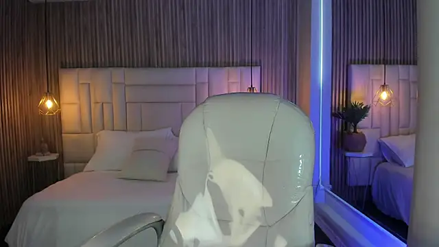 Snapshot of Ravenn21x chatting on February 2026 11:41:01 AM Ravenn21x online show from February 2026 11:41:01 AM