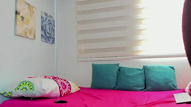 LunaLith online show from February 2026 03:42:02 PM