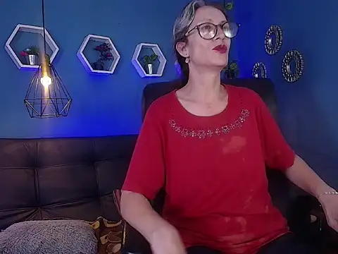 Snapshot of laurasofia45 chatting on March 2026 01:01:02 AM laurasofia45 online show from March 2026 01:01:02 AM