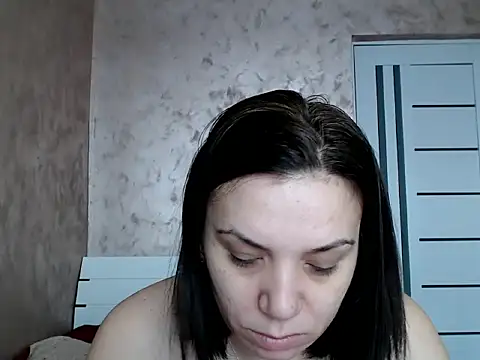 Snapshot of LorraGrey chatting on February 2026 06:48:02 AM LorraGrey online show from February 2026 06:48:02 AM