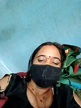 Raamdevi158 online show from February 2026 09:33:01 PM