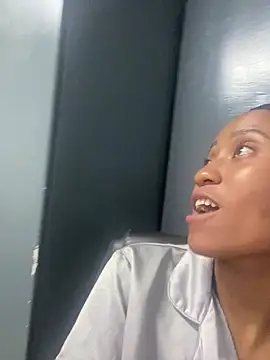 Snapshot of Amari_26 chatting on February 2026 03:00:02 AM Amari 26 online show from February 2026 03:00:02 AM