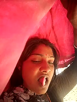 Snapshot of Hotty_raghni chatting on March 2026 07:37:02 AM Hotty raghni online show from March 2026 07:37:02 AM