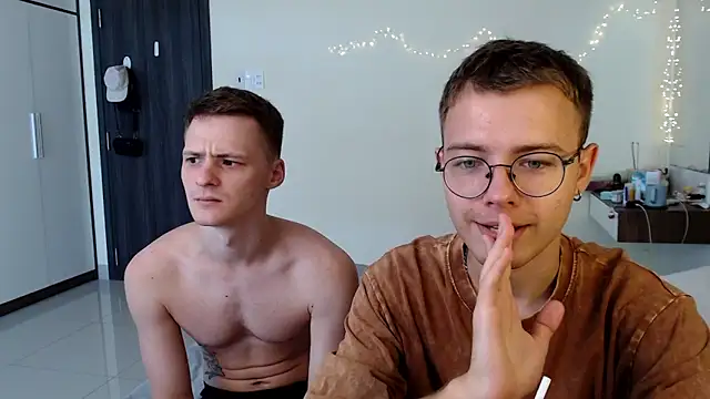 NikiKerryCum online show from May 2026 03:23:01 AM
