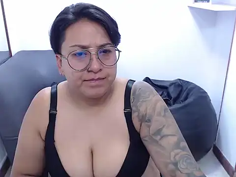 Snapshot of Normani_Bates chatting on February 2026 12:54:02 PM Normani Bates online show from February 2026 12:54:02 PM