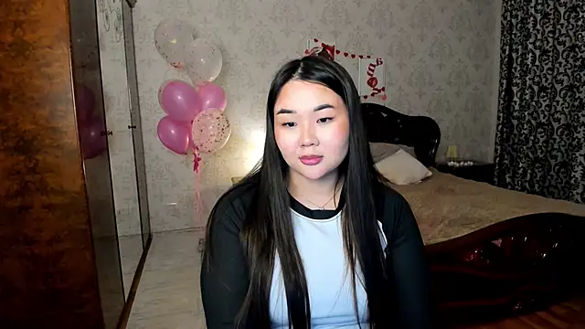 Snapshot of AmandaPresle chatting on March 2026 04:14:01 AM AmandaPresle online show from March 2026 04:14:01 AM