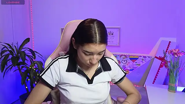 Sofiagomez777 online show from February 2026 01:06:01 AM