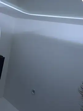 laoloooo online show from February 2026 05:30:01 PM