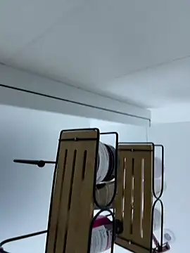 laoloooo online show from February 2026 07:54:01 PM