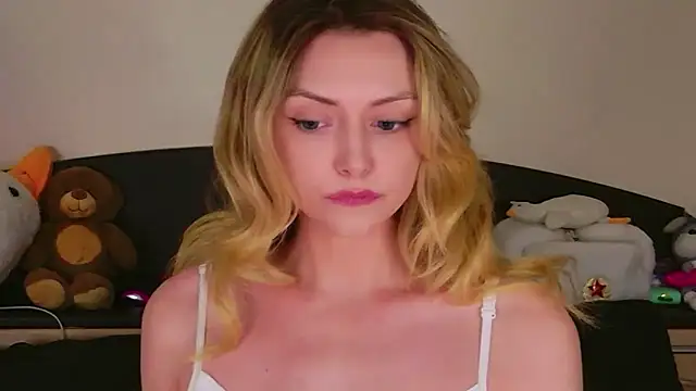 Leecey online show from February 2026 06:38:01 PM