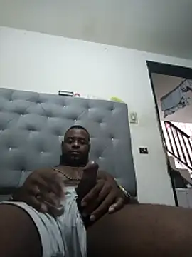 Tuverdugo12 online show from February 2026 06:00:02 PM