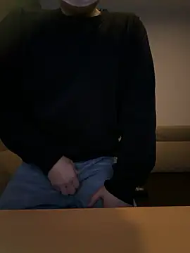 Snapshot of yuuuuusuke00 chatting on February 2026 01:04:02 AM yuuuuusuke00 online show from February 2026 01:04:02 AM