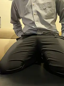 Snapshot of yuuuuusuke00 chatting on March 2026 01:33:01 AM yuuuuusuke00 online show from March 2026 01:33:01 AM