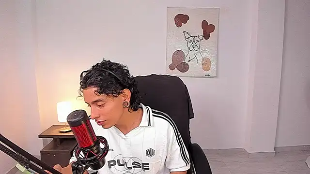 Snapshot of paisa_hotx chatting on February 2026 10:57:02 PM paisa hotx online show from February 2026 10:57:02 PM