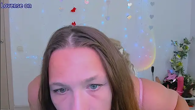 Snapshot of evilla_brill chatting on July 2026 08:22:01 AM evilla brill online show from July 2026 08:22:01 AM