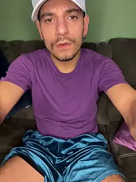 Snapshot of alessand180521 chatting on February 2026 08:13:01 PM alessand180521 online show from February 2026 08:13:01 PM