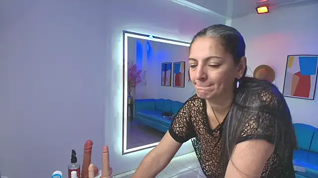 Snapshot of Madame_scarlett chatting on April 2026 11:34:01 AM Madame scarlett online show from April 2026 11:34:01 AM