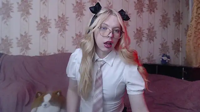 Cutie Bambi online show from February 2026 11:04:02 AM