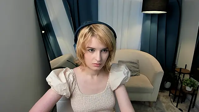 Akimo  online show from February 2026 01:18:01 PM