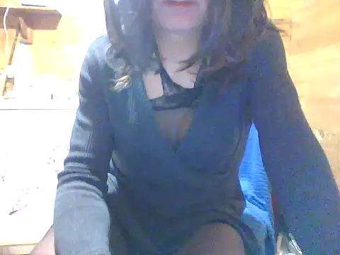 Snapshot of Luanatrav1 chatting on February 2026 11:05:02 PM Luanatrav1 online show from February 2026 11:05:02 PM