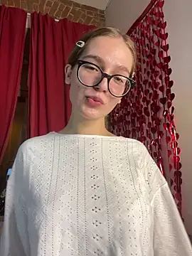 MyKittySayMeow online show from February 2026 08:27:01 PM