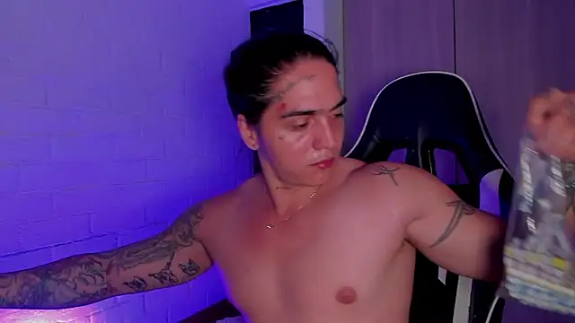 Snapshot of Cry_Duran chatting on February 2026 02:15:02 PM Cry Duran online show from February 2026 02:15:02 PM