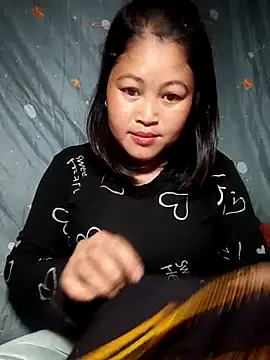 Snapshot of Mayly_Sweet chatting on February 2026 01:00:02 PM Mayly Sweet online show from February 2026 01:00:02 PM