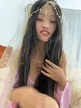 Snapshot of srr6677 chatting on February 2026 01:52:02 PM srr6677 online show from February 2026 01:52:02 PM