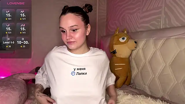 Barbie Charm  online show from February 2026 08:16:02 PM