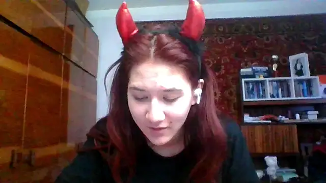 NickiKisinger online show from February 2026 05:17:01 AM