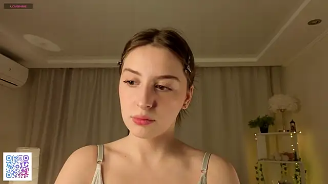 LeanneDinkle online show from February 2026 04:57:02 AM