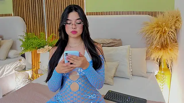 CristalMayson online show from February 2026 10:50:01 PM