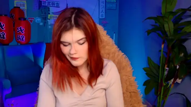 Snapshot of EllieFoxy chatting on February 2026 09:46:01 AM EllieFoxy online show from February 2026 09:46:01 AM