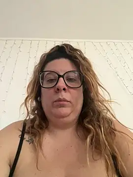 Snapshot of JasmineGlow7 chatting on May 2026 01:17:02 PM JasmineGlow7 online show from May 2026 01:17:02 PM