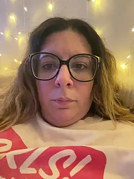 Snapshot of JasmineGlow7 chatting on June 2026 09:53:02 PM JasmineGlow7 online show from June 2026 09:53:02 PM