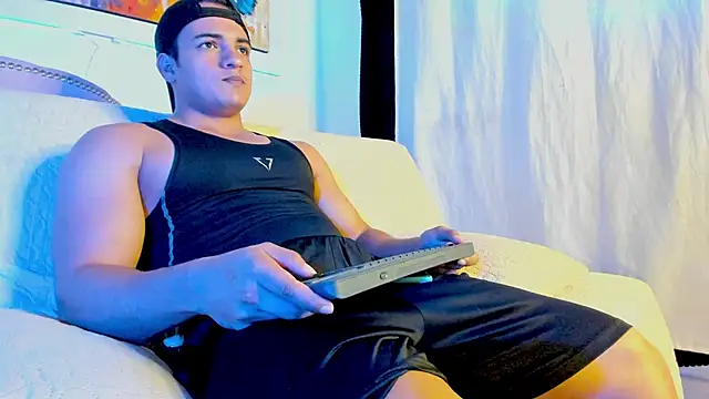 jhon nicolas online show from February 2026 08:47:01 PM