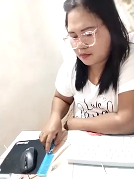 Snapshot of biggbooty15 chatting on February 2026 12:37:02 PM biggbooty15 online show from February 2026 12:37:02 PM