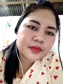 Snapshot of biggbooty15 chatting on February 2026 11:36:01 AM biggbooty15 online show from February 2026 11:36:01 AM