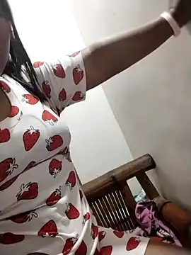 Snapshot of biggbooty15 chatting on February 2026 11:31:02 AM biggbooty15 online show from February 2026 11:31:02 AM