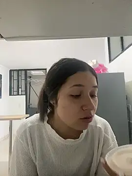 Snapshot of DULCE_MARIA_EF chatting on February 2026 08:40:02 PM DULCE MARIA EF online show from February 2026 08:40:02 PM