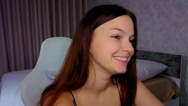Snapshot of ElizaPizza chatting on June 2026 06:24:02 PM ElizaPizza online show from June 2026 06:24:02 PM