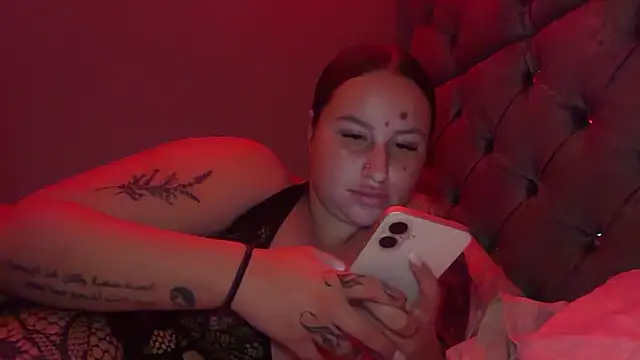 Snapshot of MissSophhh chatting on February 2026 10:25:02 PM MissSophhh online show from February 2026 10:25:02 PM