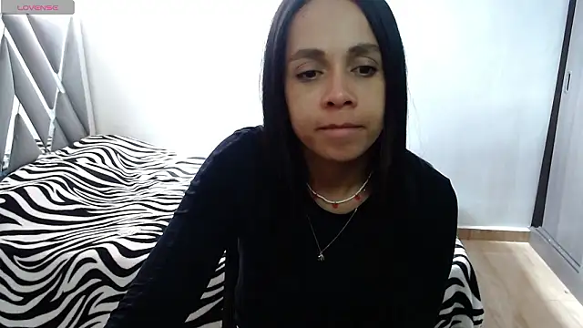 Snapshot of paula_lopez__ chatting on February 2026 02:06:01 PM paula lopez online show from February 2026 02:06:01 PM