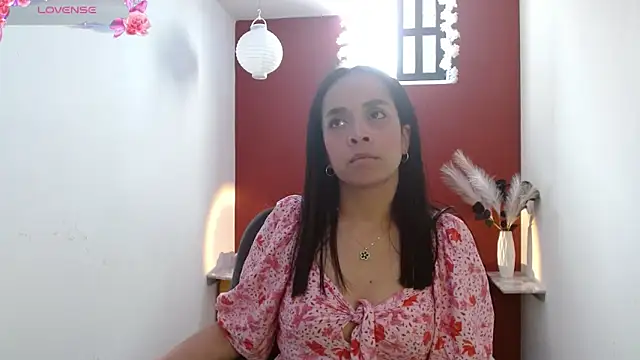 Snapshot of paula_lopez__ chatting on February 2026 07:00:02 PM paula lopez online show from February 2026 07:00:02 PM