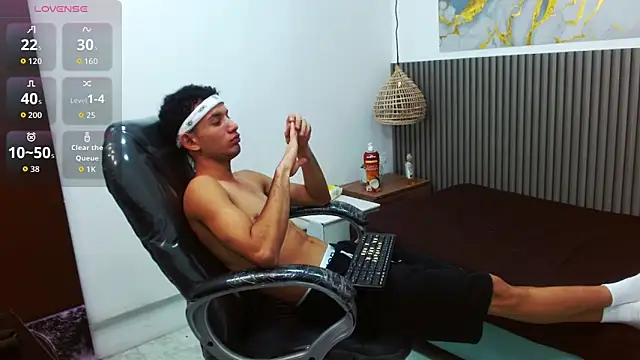 JDWhite18 online show from February 2026 03:45:02 AM